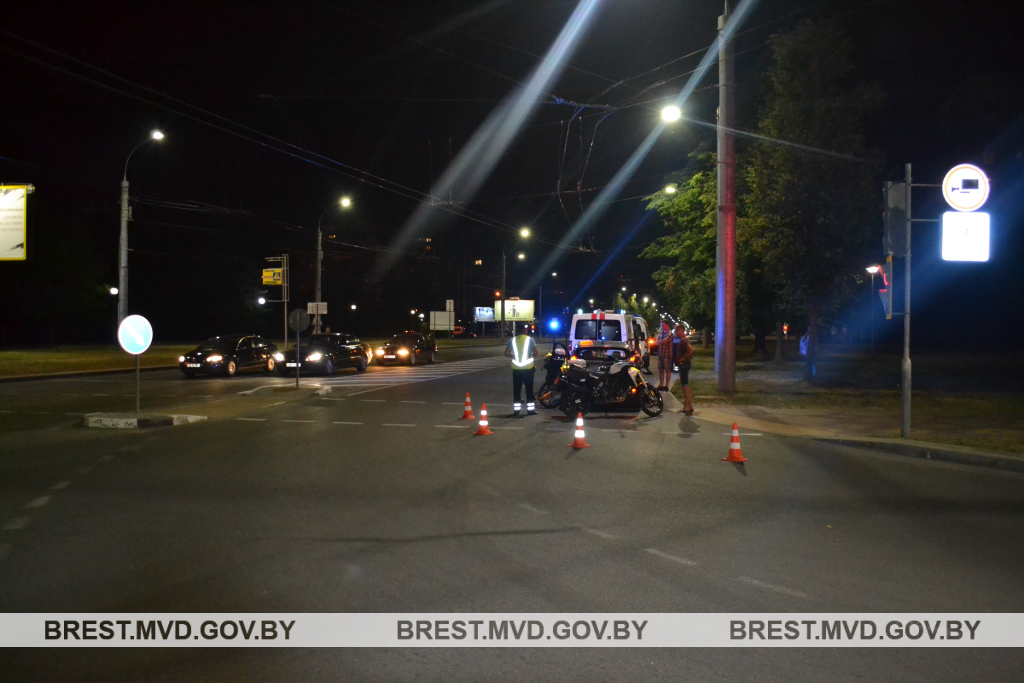 Пинчанка на велосипеде попала в ДТП в Бресте