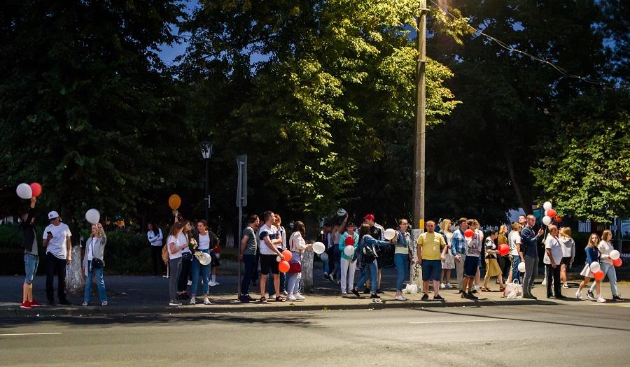 Несколько кадров с акции 13 августа в Пинске